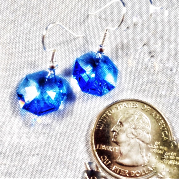 Swarovski Austrian Crystal 14mm Octagon Earrings - Picture 4 of 6